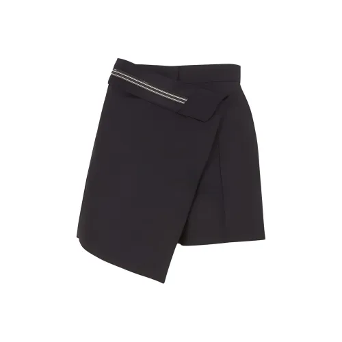 FENDI Повседневные шорты Женские Черные