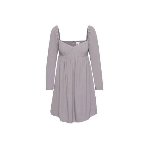 ARITZIA Sunday Best Halle Платье Длинное с рукавами Платье Женское Rocky GREY Лайм Каменный Серый