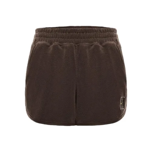 nike COURT HERITAGE Повседневные шорты Женские Барочный коричневый