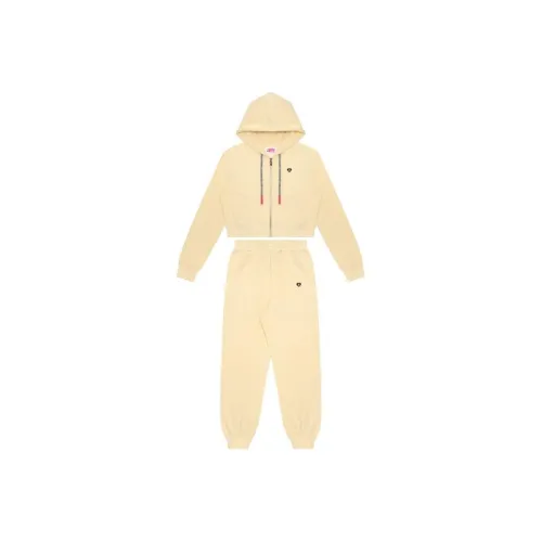 A BATHING APE Женские повседневные костюмы