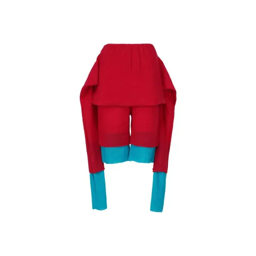 ISSEY MIYAKE Повседневные шорты Женские Red