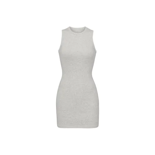 Skims Светло-пшеничный серый/Свет Вереск GREY Женские Платья без рукавов