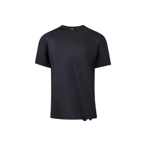 TREK&TRAVEL Мужские T-рубашки