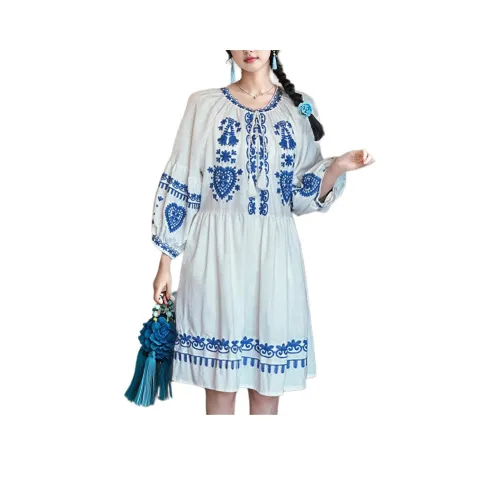 Wbwq Длинное платье с длинными рукавами цвет белый