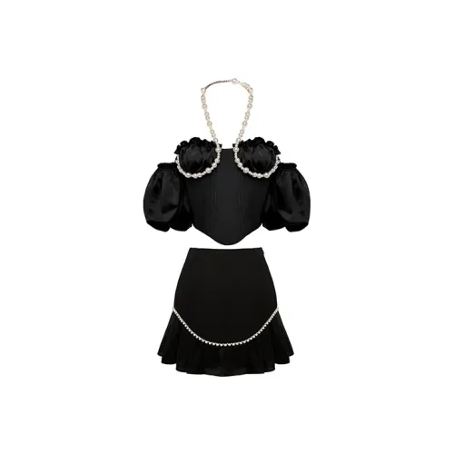 OZLANA Женские Комплекты с юбкой