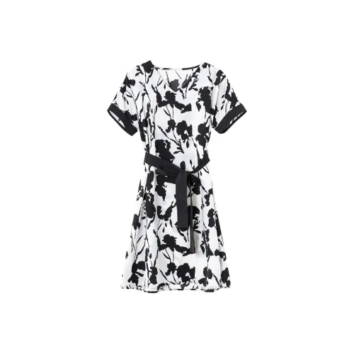 Wbwq SS24 Короткий рукав Платье Женское Черное и Белое Цветочное