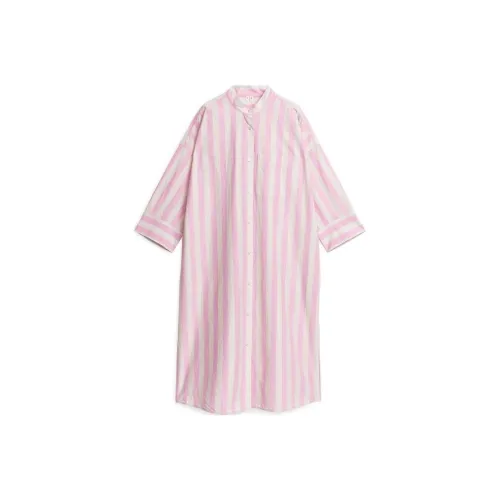 ARKET Длинное платье с длинными рукавами женское белое розовое