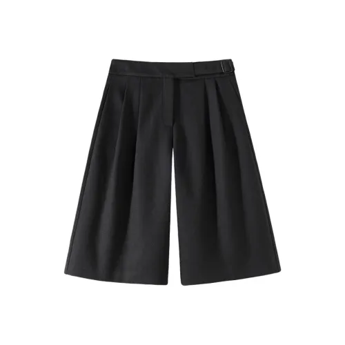 hacikis Повседневные шорты женские Munich черные