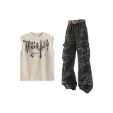 Абрикосовый топ + камуфляжные штаны