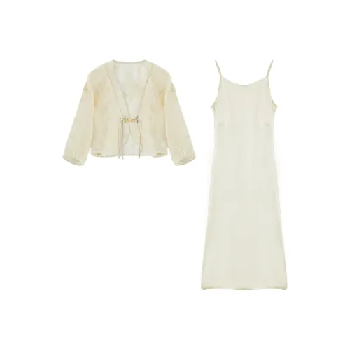 XIANGYING Комплект с юбкой Женские Бежевый