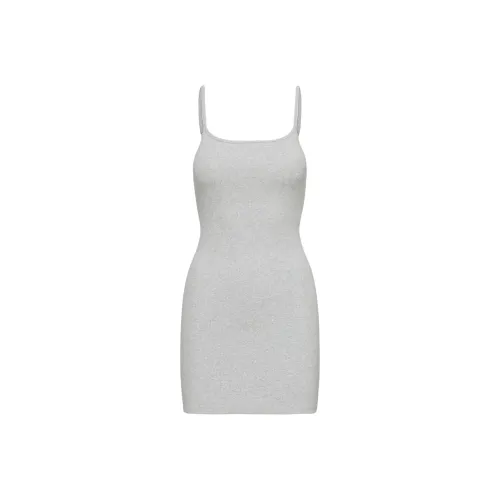 ARITZIA The Group By BABATON HomeStretch Cami Платье Slip Платье Женские Heather Chrome