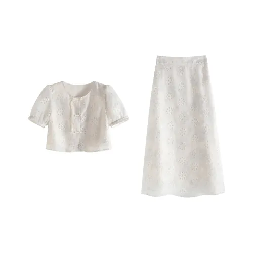 Комплект с юбкой для женщин Accommodation BOOK