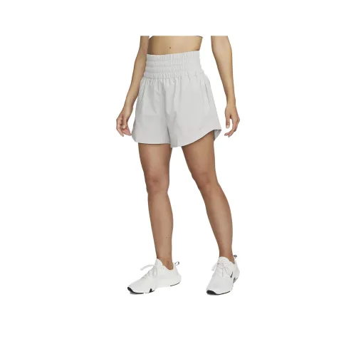 nike Спортивные шорты Женские Лимонит