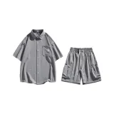 Дымчато-серый