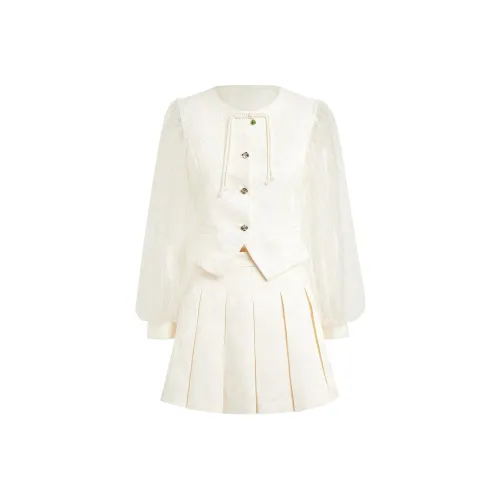 AUI Женские Комплекты с юбкой