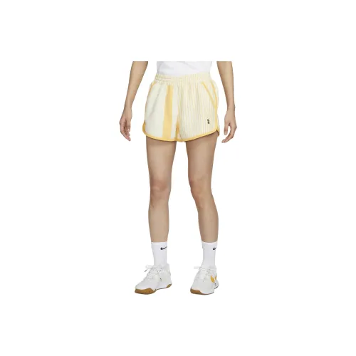 nike COURT HERITAGE Спортивные шорты Женские Нефритово-желтый Золотой