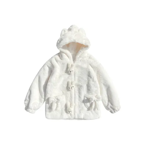 Женские бархатные куртки