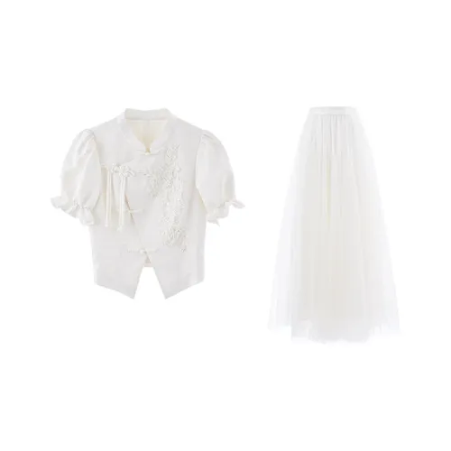 Blovelan Комплект с юбкой Женские Абрикос