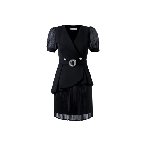 AUI Женские Комплекты с юбкой