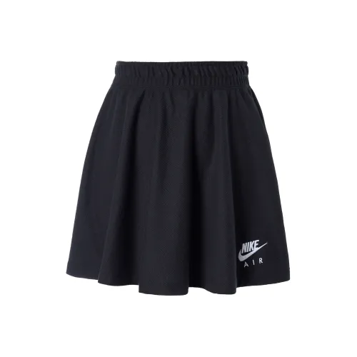 Nike Повседневные короткие юбки Женские Черный