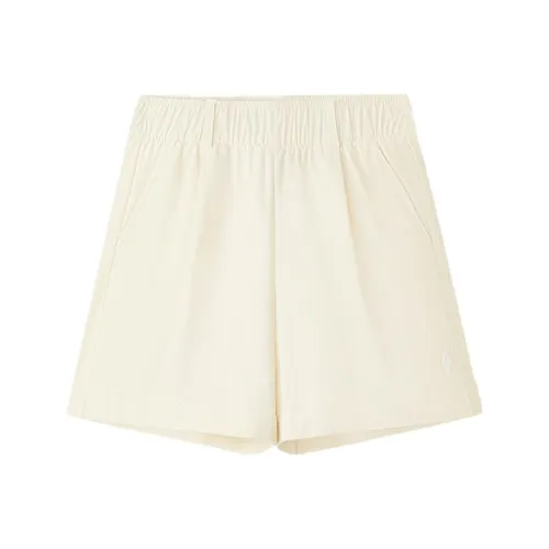 Skechers SS25 Повседневные шорты Женские Гардения 01B4