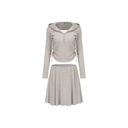 INNI Женские Комплекты с юбкой