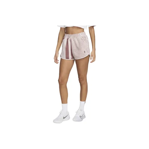 nike COURT HERITAGE Спортивные шорты Женские Платиново-фиолетовый