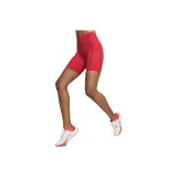 Университетский красный