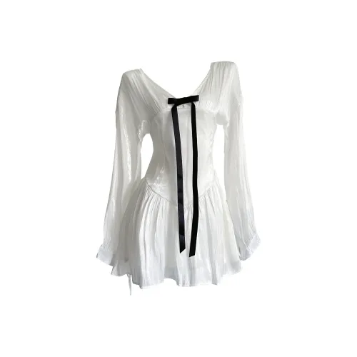 CHARM GLOW Длинное платье с длинными рукавами женское белое