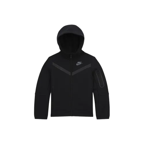 Куртка Nike Sportswear Tech Fleece черного цвета детская