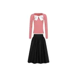 Топ экрю + черная юбка