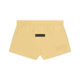 Светло-желтый