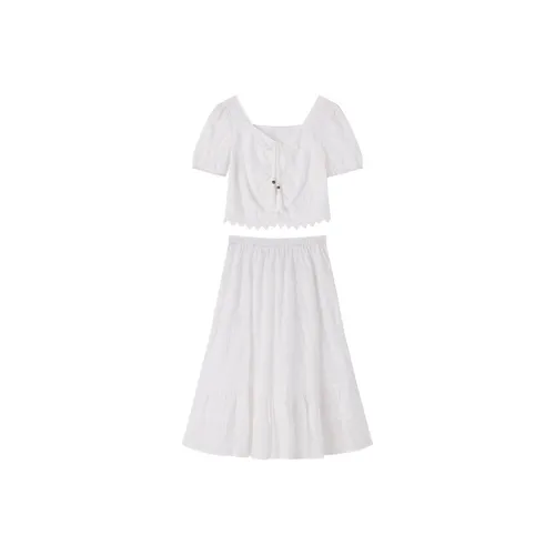 Pit Женские Комплекты с юбкой