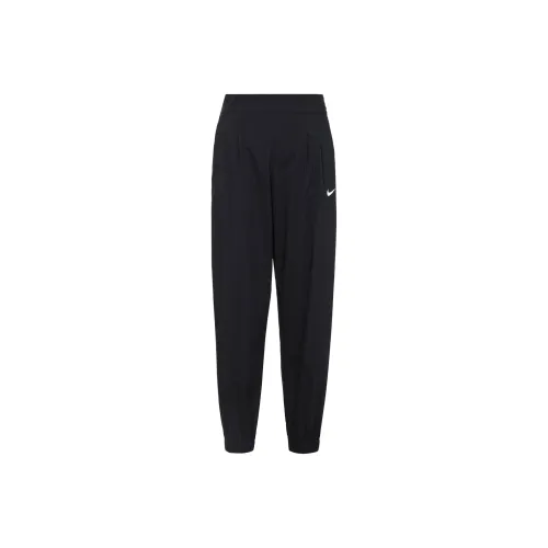 Nike Sports Life Collection Тренировочные брюки Женские Черные