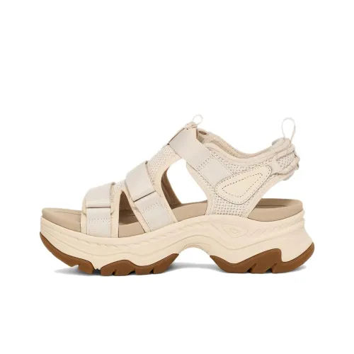 Teva Пляжные сандалии Женские Бежевые