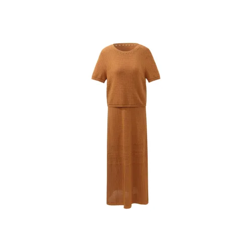 GOELIA Комплект с юбкой Женские Апельсин CAMEL