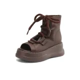 Коричневый