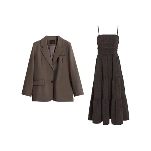 The King and the Nightingale Комплект с юбкой Женские