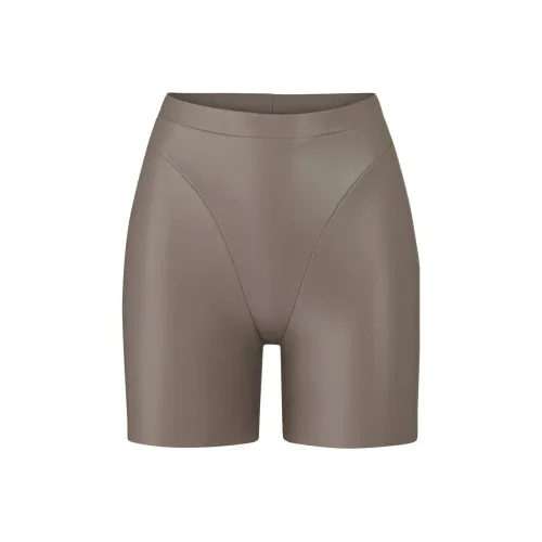 SKIMS Искусственная кожа Байкер Короткие Повседневные шорты Женские Цементный Цементный