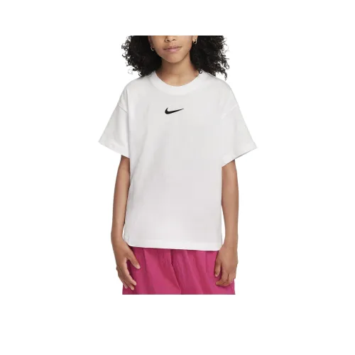 Nike Sportswear Essentials Series T-Shirt Белый