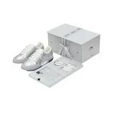 Серебристый