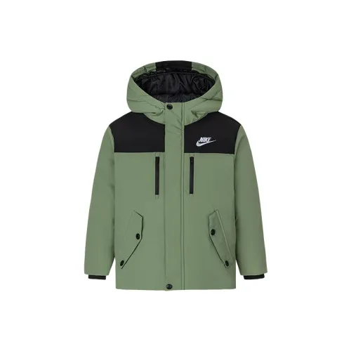 Nike Пуховик Темно-оливковый для детей 3-7 лет