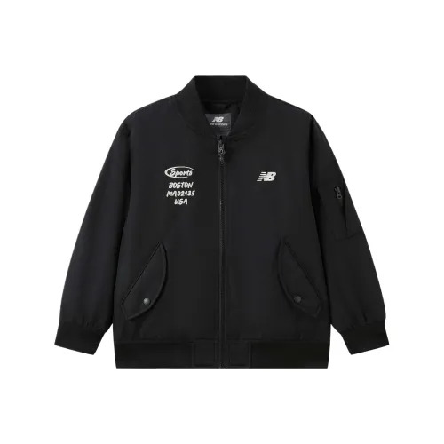 New Balance Куртки Пальто Черный для детей 3-7 лет