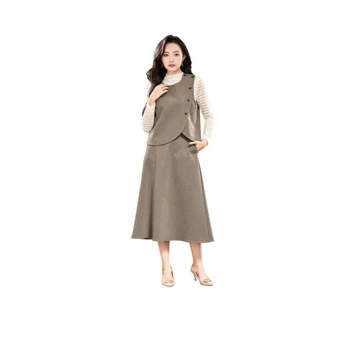 SMEN Комплект с юбкой Женская Умбра Песочный