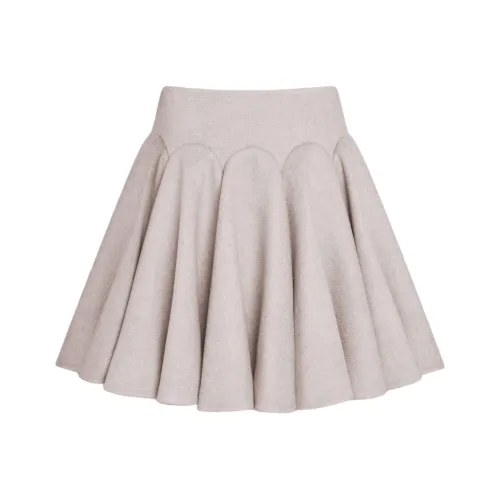 Alaia Повседневные короткие юбки Женские Бежевый