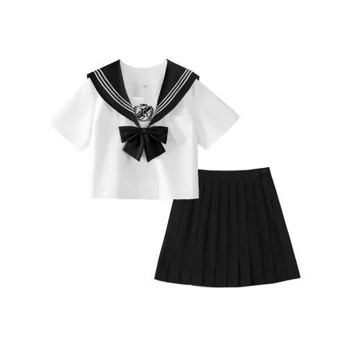 Женская униформа