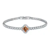 Полностью украшенный стразами четырехлистный клевер (шампанское)