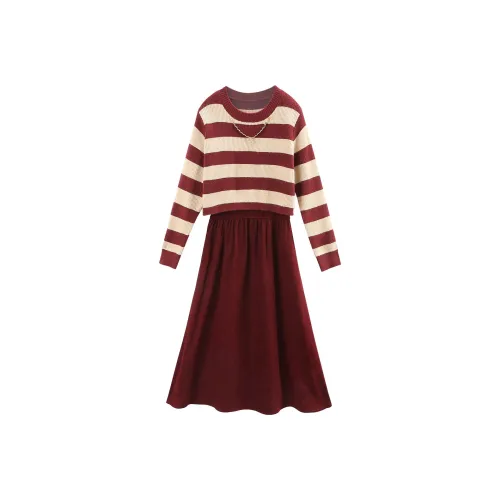 Комплект с юбкой A Paradise For Awakening Женские Бордовый