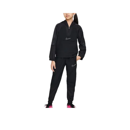 Куртка Nike SwooshAcademy черная для подростков