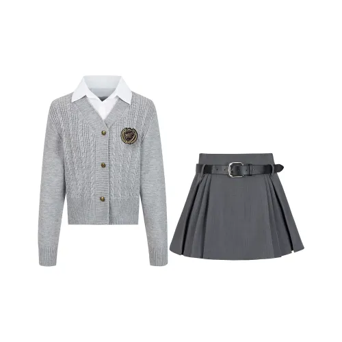 Набор Sweater+Юбка+Значок Женская Униформа